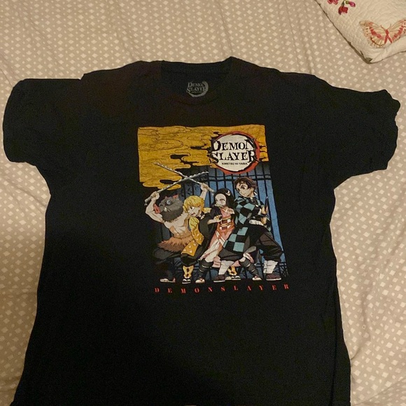 Demon slayer tshirt - Picture 1 of 3